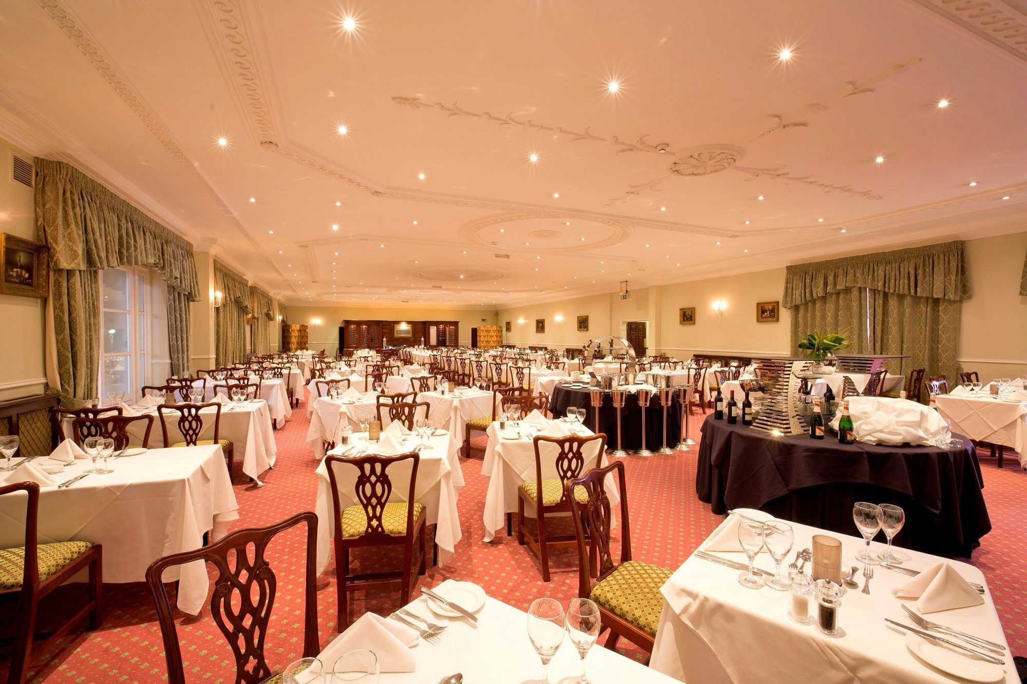 Whittlebury Hall And Spa Restaurant photo
